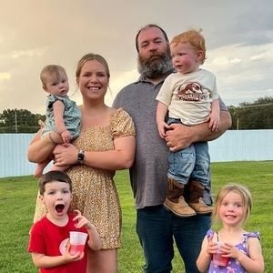 Meet your Posher, Kendra